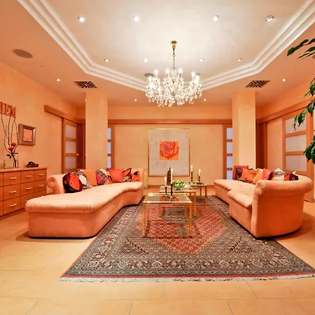 ホテル Herzogspark