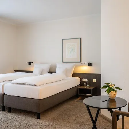 Hotel Herzogspark 4*