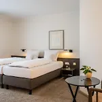 Hotel Herzogspark 4*