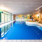 Hotel Herzogspark 4*