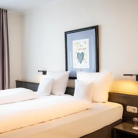 Otel Herzogspark 4*