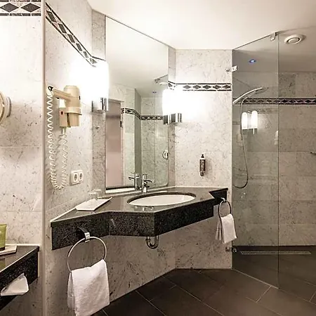 فندق Herzogspark هيرتسوجيناوراخ