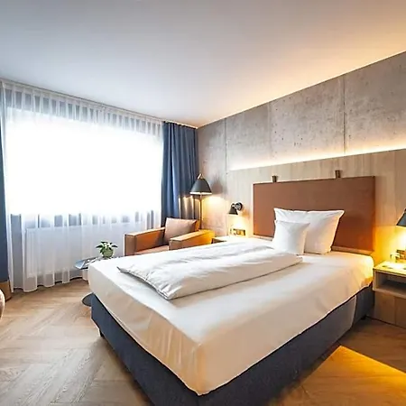 Herzogspark 4* هيرتسوجيناوراخ